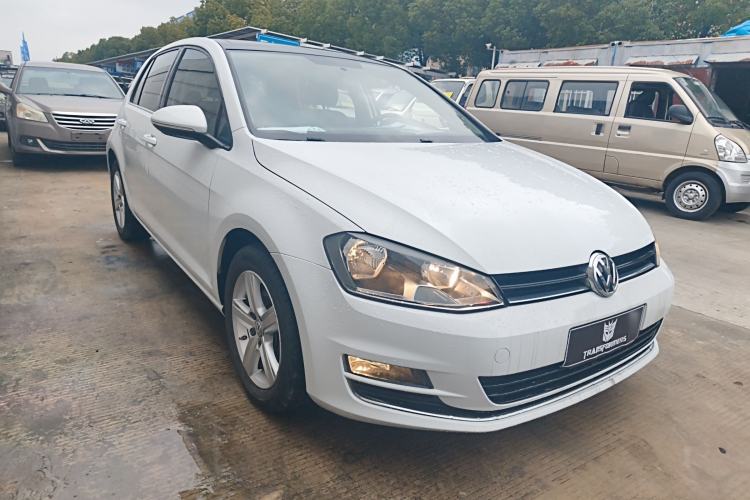 Used Volkswagen Golf 2016 230TSI Automatic Comfort Version
