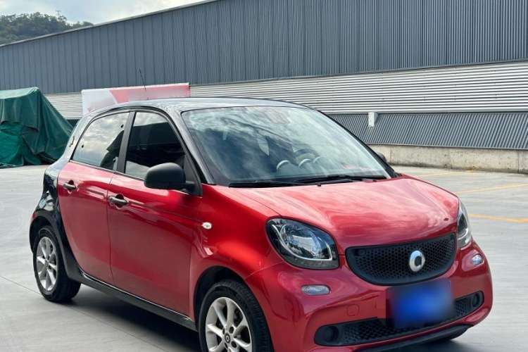 Used  forfour 2016 1.0L 52 kW Dynamic Edition
