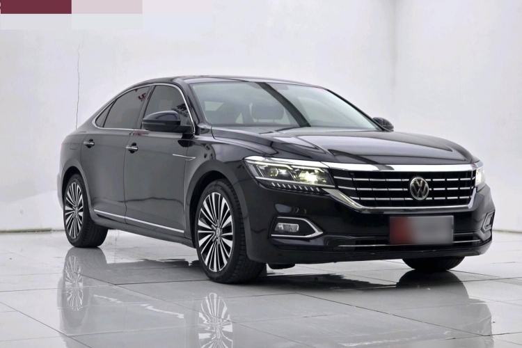 Used Volkswagen Passat 2019 330TSI Luxury Edition China VI Standard
