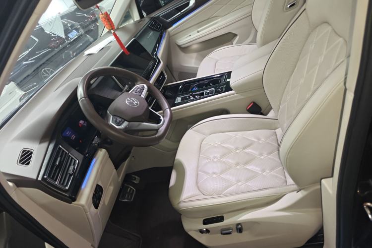 Used Volkswagen Viloran 2022 380TSI Prestige Edition
