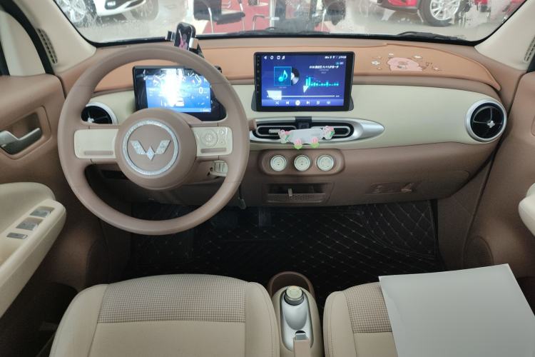 Used Wuling Hongguang MINIEV 2025 Four-Door Version Advanced Edition
