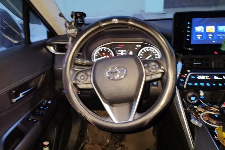 Used Toyota Harrier 2022 2.0L CVT Two-Wheel Drive Entry Version
