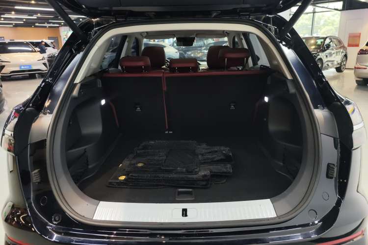 Used Hongqi HS5 2023 2.0T Qixiang Pro Edition
