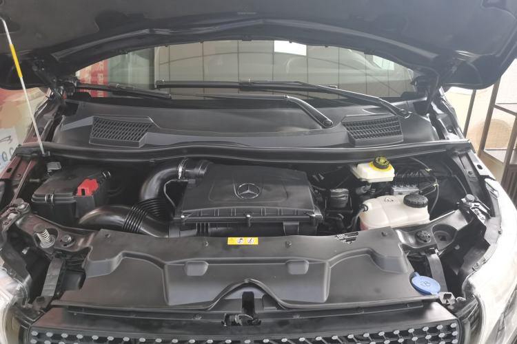 Used Mercedes-Benz Vito 2018 2.0T Elite Version 7 Seats China V Emission Standard
