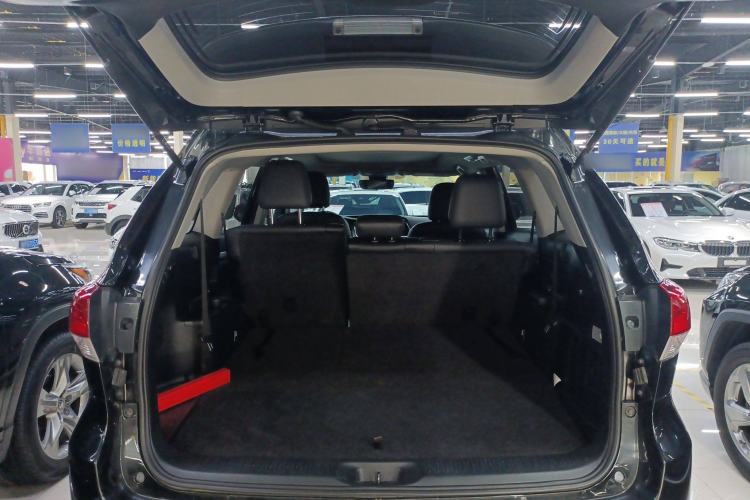 Used Toyota Highlander 2018 2.0T Four-Wheel Drive Luxury Edition 7 Seats China V Emission Standard
