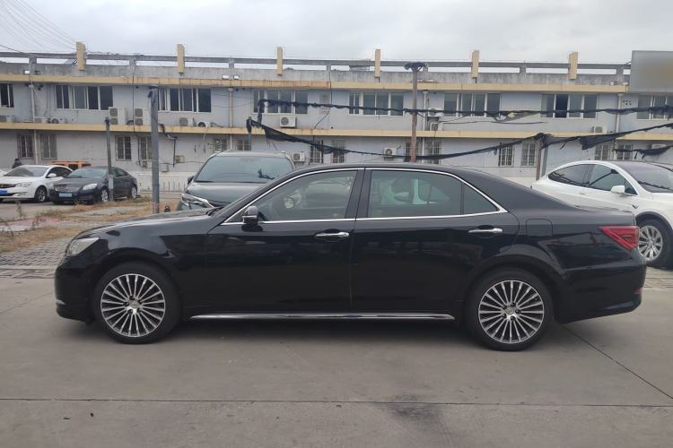 Used Toyota Crown 2018 2.0T Sport Edition
