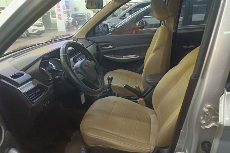 Used Wuling Hongguang 2021 1.5L Facelifted S Comfort Version with Electric Power Steering LAR

