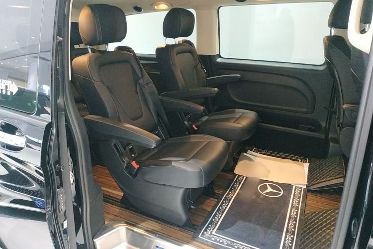 Used Mercedes-Benz Vito 2021 2.0T Elite Version 7 Seats
