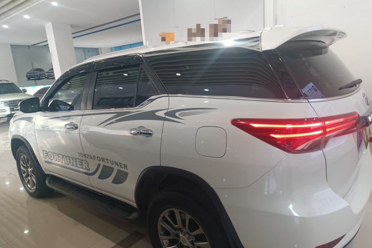 Used Toyota Fortuner 2016 2.7L Middle East Version
