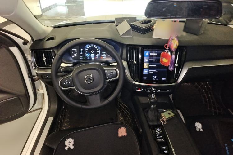 Used Volvo S60 2020 T4 Zhiyi Luxury Edition