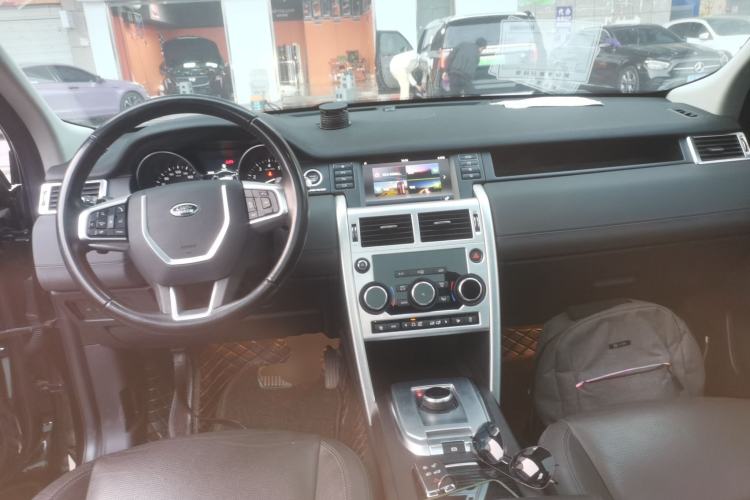 Used Land Rover Discovery Sport 2019 240 PS SE Version China V Standard