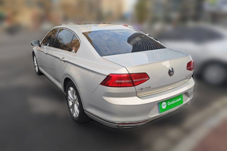 Used Volkswagen Magotan 2018 330TSI DSG Luxury Model
