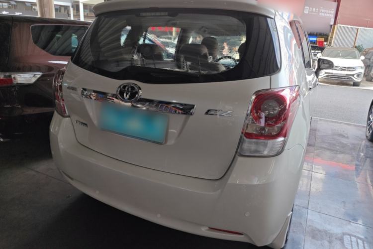 Used Toyota Verso 2014 Starlight 180E CVT Elite Edition
