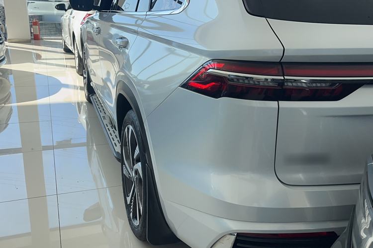 Used Geely Auto Monjaro L 2024 2.0TD High-Power Automatic Two-Wheel Drive Yunqi Version
