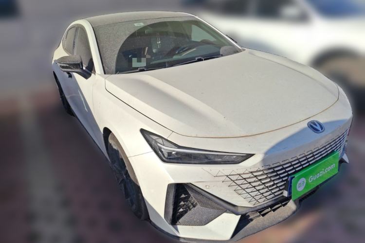 Used Changan UNI-V 2022 1.5T Prestige Version
