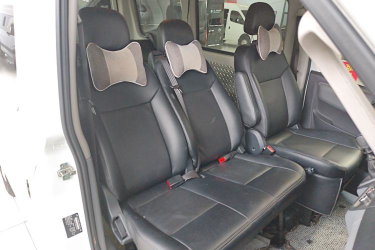 Used SAIC MAXUS Xintu V80 2021 2.0T PLUS Manual City Edition Short Wheelbase Ultra-Low Roof 5/6 Seats