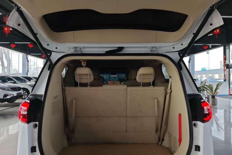 Used Buick GL8 2023 ES Lu Zun Deluxe Model
