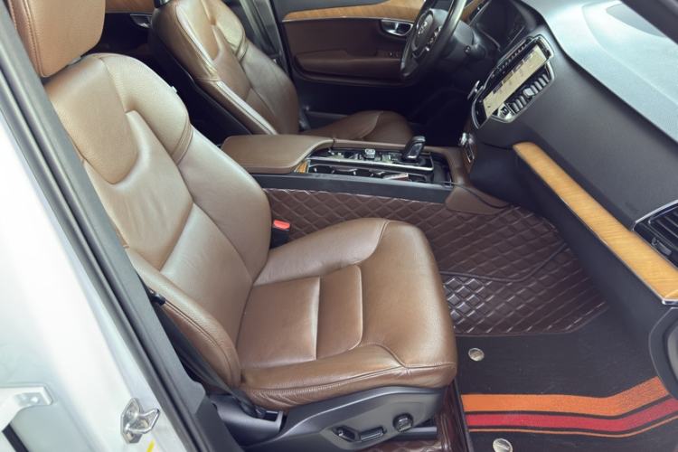 Used Volvo XC90 2021 B6 Zhiyi Luxury Edition 7-Seater
