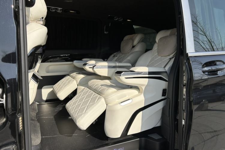 Used Mercedes-Benz Vito 2023 2.0T Business Version 7 Seats
