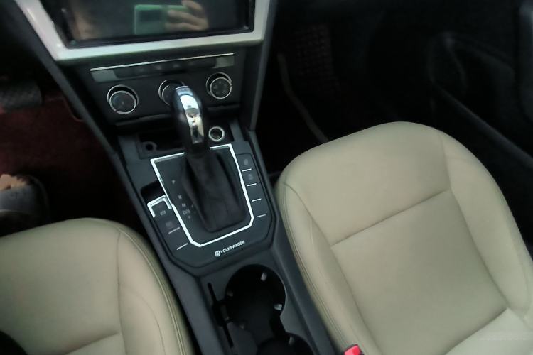 Used Volkswagen Lamando 2018 230TSI DSG Fashion Edition
