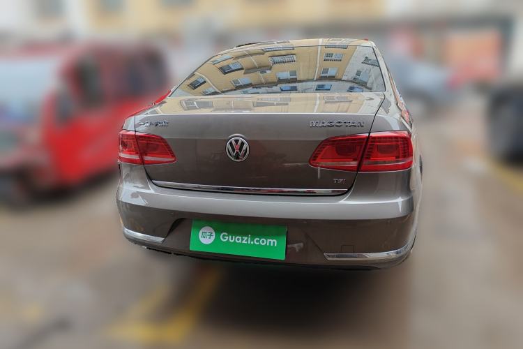 Used Volkswagen Magotan 2015 1.8TSI Advanced Model
