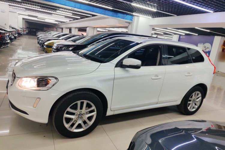 Used Volvo XC60 2017 T5 Smart Upgrade Edition

