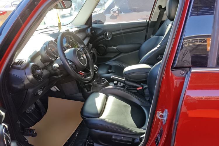 Used  MINI 2016 1.5T COOPER Five-Door Edition
