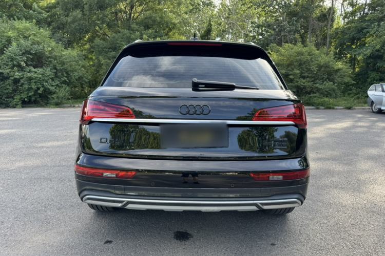 Used Audi Q5L 2022 40T Fashionable and Elegant Model
