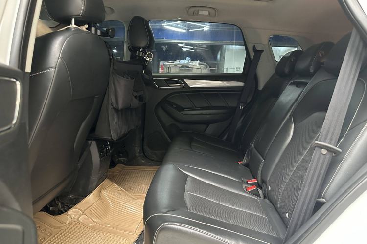 Used Roewe RX5 2016 20T Two-Wheel Drive Manual Flagship Edition
