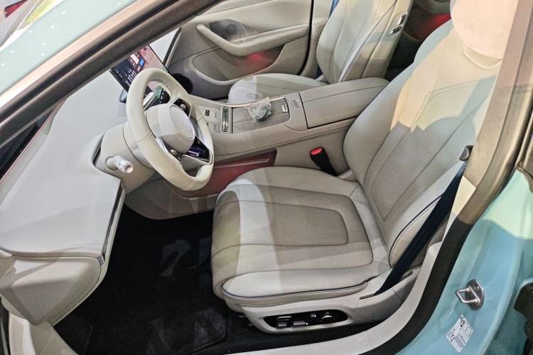 Used Hima Luxeed S7 2025 785 km Ultra
