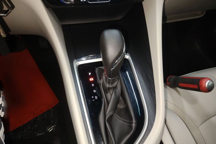 Used Buick GL6 2019 18T 6-Seater Elite Version China VI Standard
