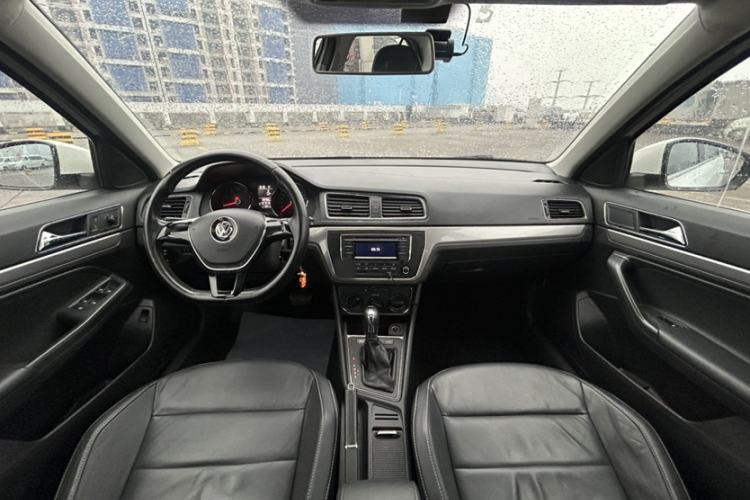 Used Volkswagen Lavida 2015 230TSI DSG Comfort Edition