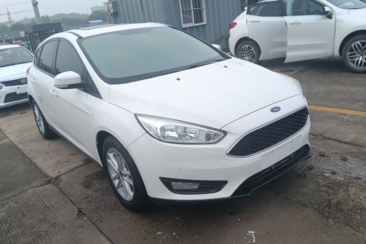 Used Ford Focus 2018 Two-Door Classic EcoBoost 125 Automatic Supercharged Style SmartDrive Edition
