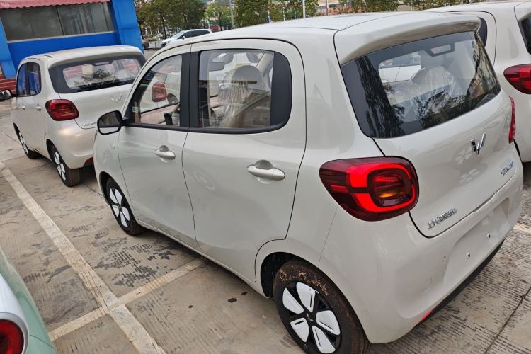 Used Wuling Hongguang MINIEV 2025 Four-Door Version Advanced Edition
