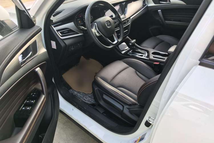 Used Changan CS35PLUS 2018 1.6L Automatic Changlian Edition China V Standard
