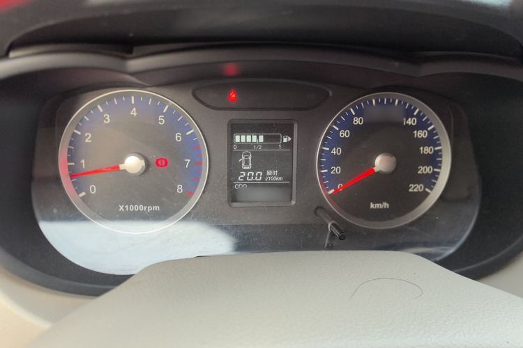 Used Venucia D50 2015 1.6L Manual Fashion Edition
