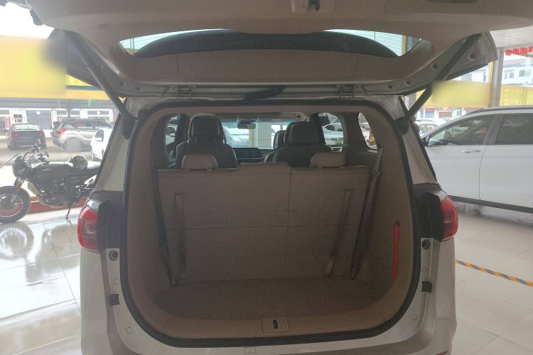 Used Buick GL8 2021 ES Landtrek 653T Luxury Model
