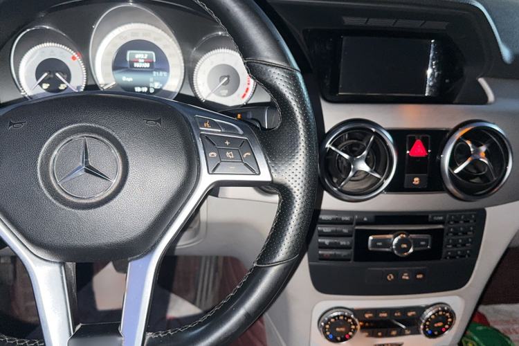 Used Mercedes-Benz GLK-Class 2015 GLK 260 4MATIC Dynamic Edition Ultimate Version