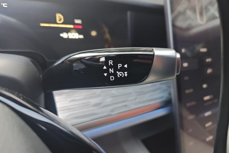 Used NETA S 2022 Pure Electric 715 km Range Rear-Wheel Drive Mid-Range Version