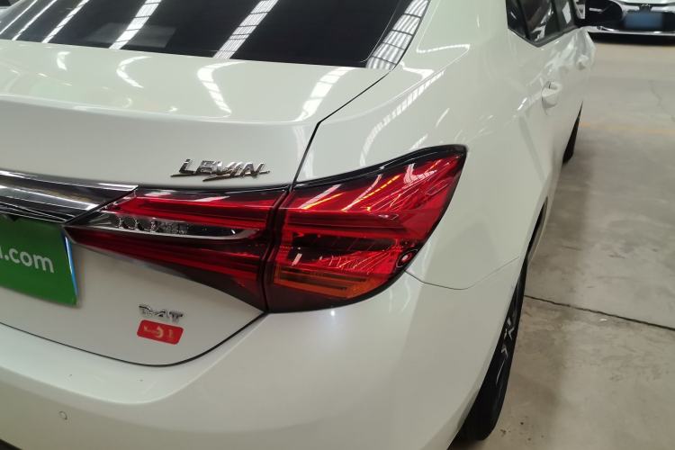 Used Toyota Levin 2018 Dual-Engine 1.8H GS-V E-CVT Prestige Version China VI Standard
