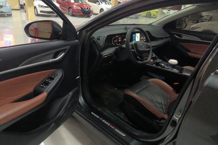 Used Changan Eado 2023 Changan Edition PLUS Blue Whale NE 1.4T GDI DCT Prestige Version
