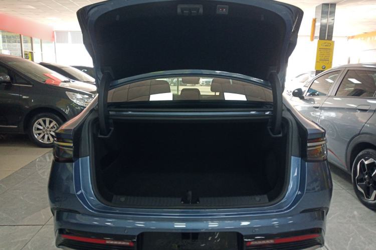 Used BYD Seal 2023 DM-i 1.5T 121km Flagship Model