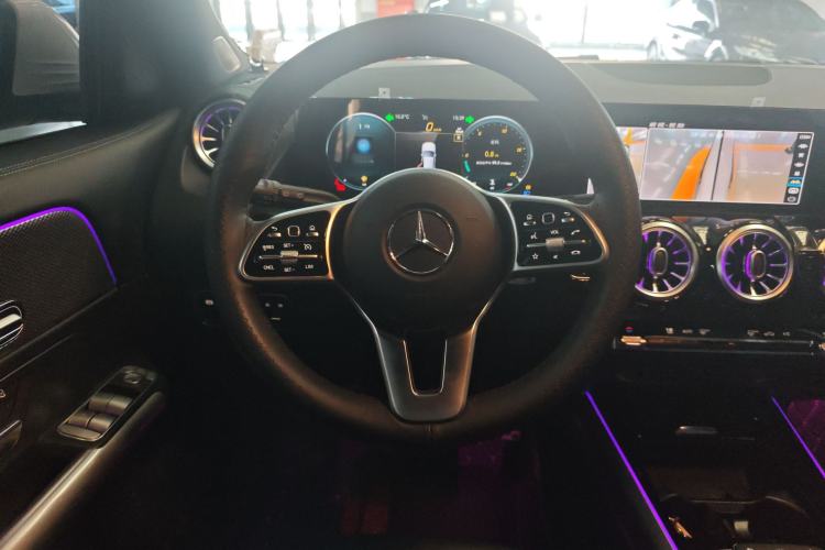 Used Mercedes-Benz GLA 2023 GLA 200
