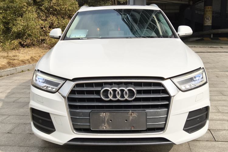 Used Audi Q3 2017 30 TFSI Fashion Model
