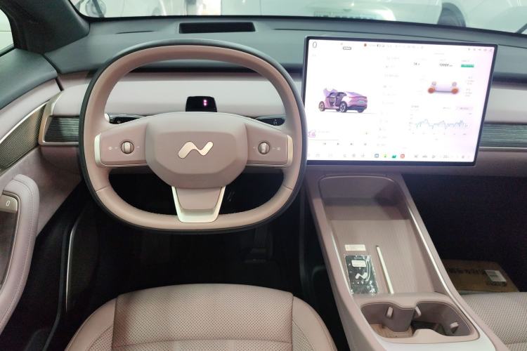 Used ONVO L60 2024 60 kWh Rear-Drive Version