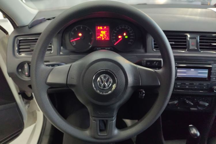 Used Volkswagen Santana 2015 1.6L Automatic Fashion Edition
