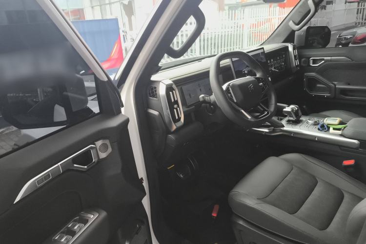 Used Jetour Traveler 2024 2.0T All-Wheel-Drive Silver Dragon Wings
