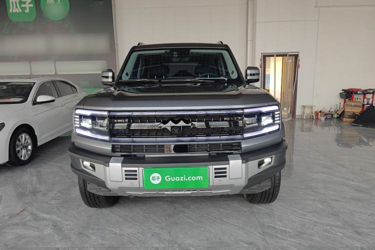 Used  Leopard 5 2023 Explore Edition
