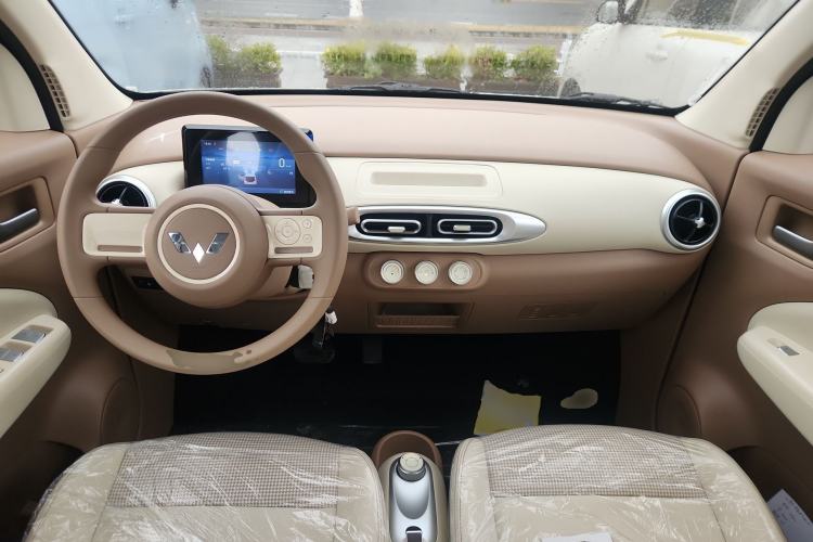 Used Wuling Hongguang MINIEV 2025 Four-Door Version Advanced Edition
