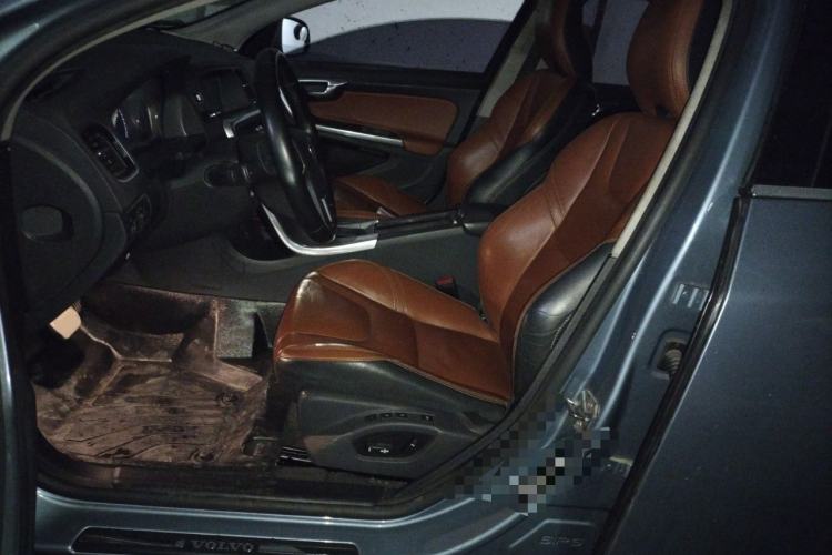 Used Volvo V60 2017 T5 Zhiyi Edition China V Standard
